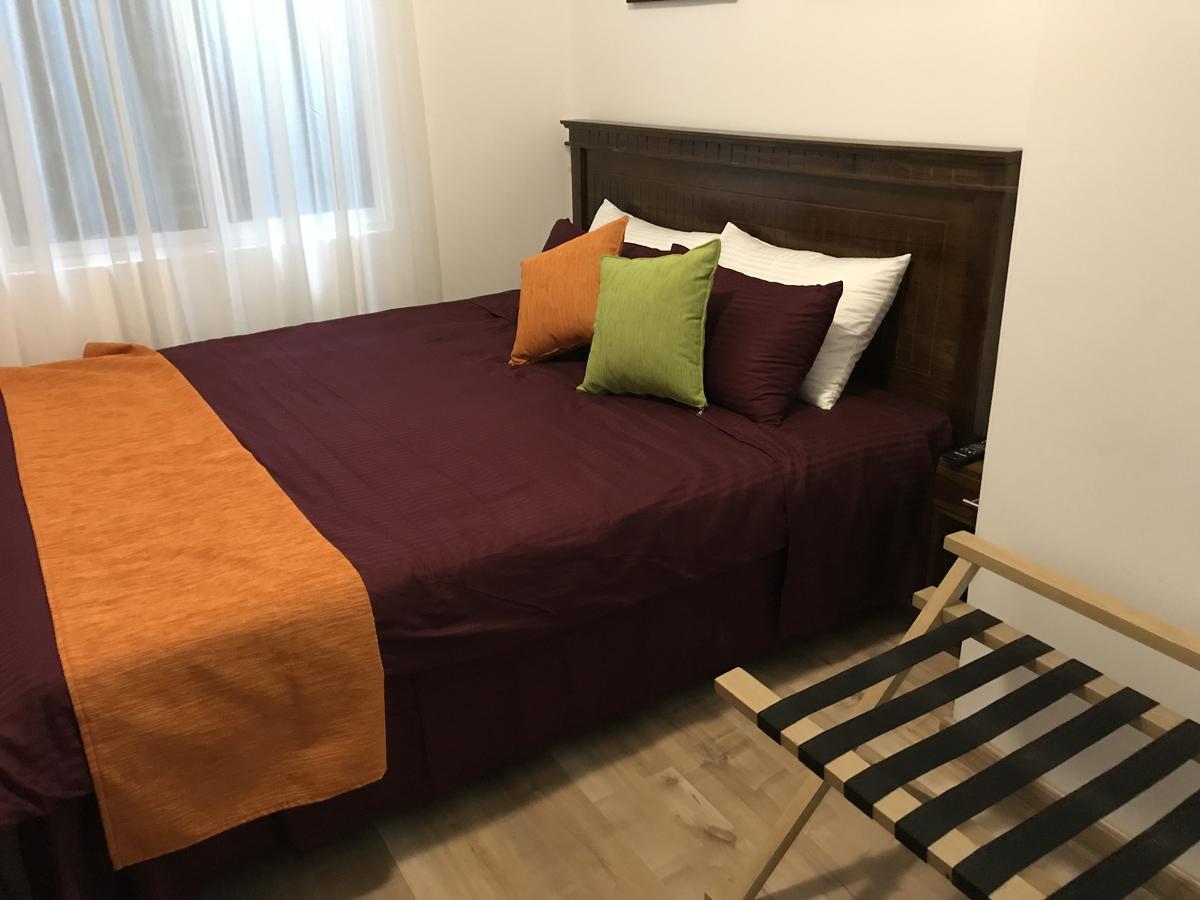 Regal Rose Luxury Holiday Apartments นูวาราเอลิยา ภายนอก รูปภาพ