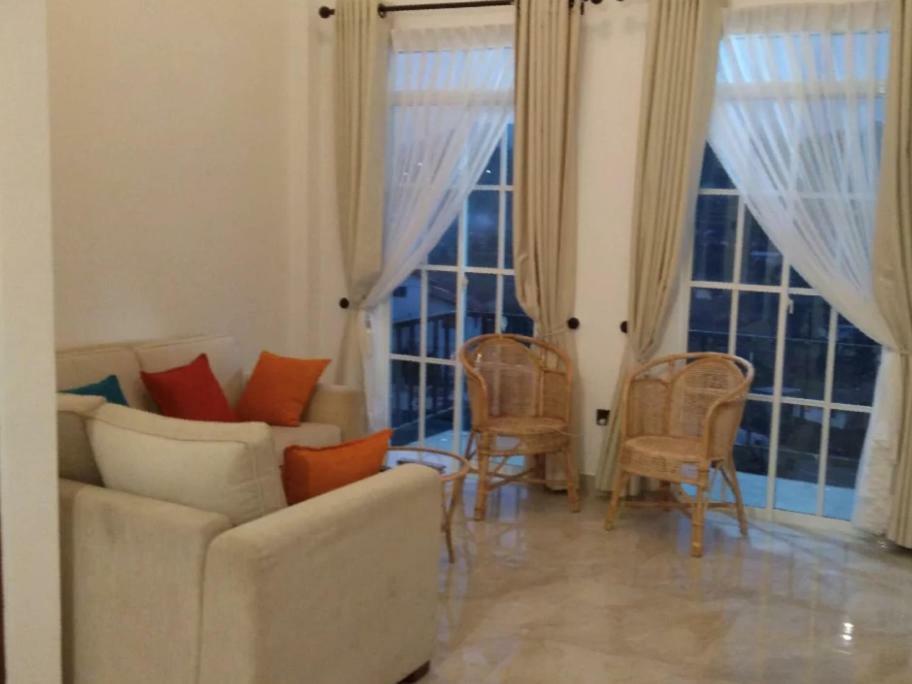 Regal Rose Luxury Holiday Apartments นูวาราเอลิยา ภายนอก รูปภาพ